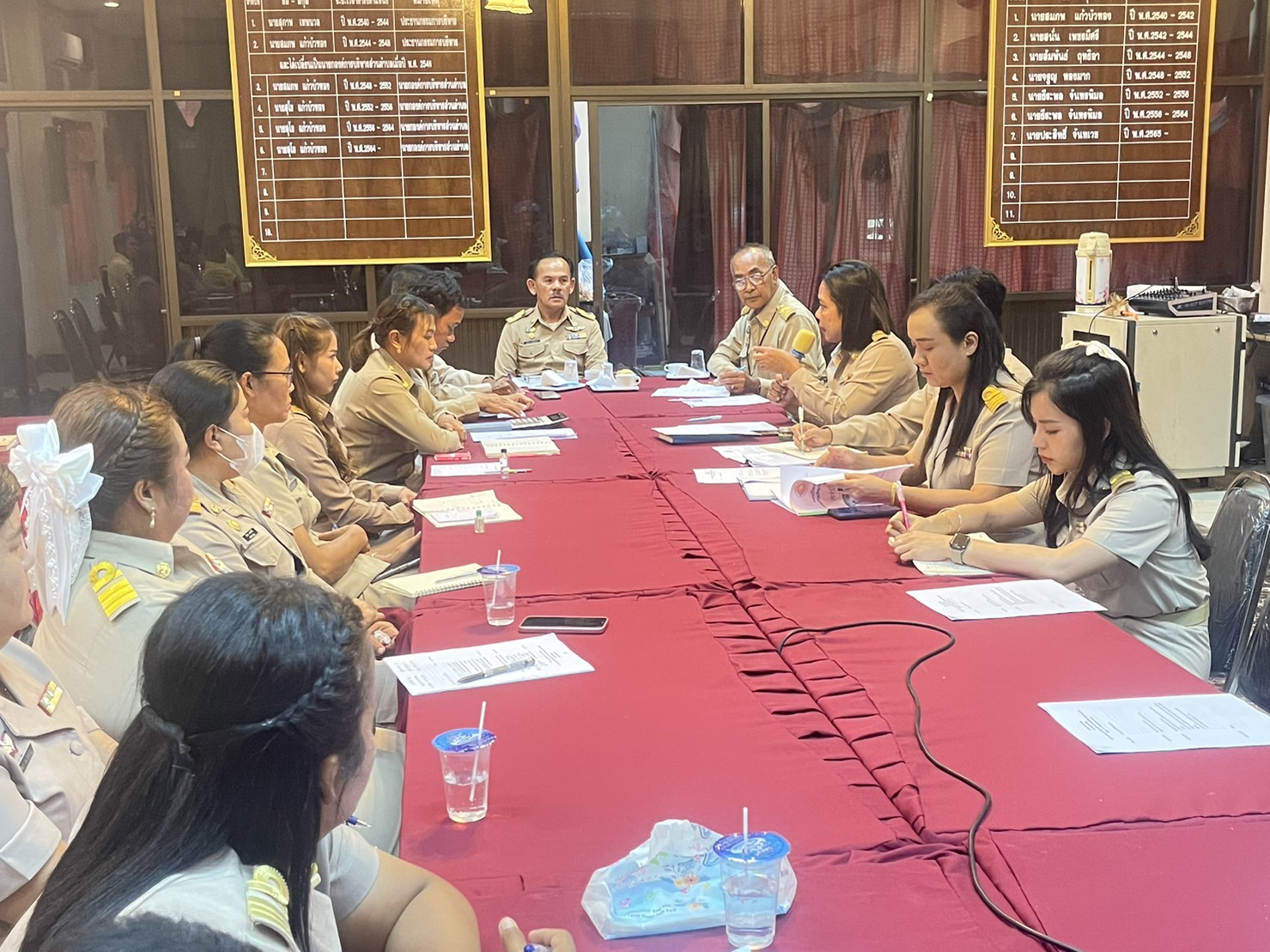 นายกสุโข แก้วบัวทอง เป็นประธานประชุม ประจำเดือนตุลาคม  2566 ของ อบต.ท่าฉางโดยมีผู้บริหาร /สมาชิกสภา อบต.ท่าฉาง/พนักงาน / คุณครู ศพด.บ้านท่าฉาง /พนักงานจ้าง อบต.ท่าฉาง  เข้าร่วมประชุม เพื่อเป็นการมอบหมายนโยบายการปฏิบัติงาน เพื่อให้การปฏิบัติงานเป็นไปในทิศทางเดียวกันเมื่อเวลา 13.00 น.  ณ ห้องประชุมองค์การบริหารส่วนตำบลท่าฉาง