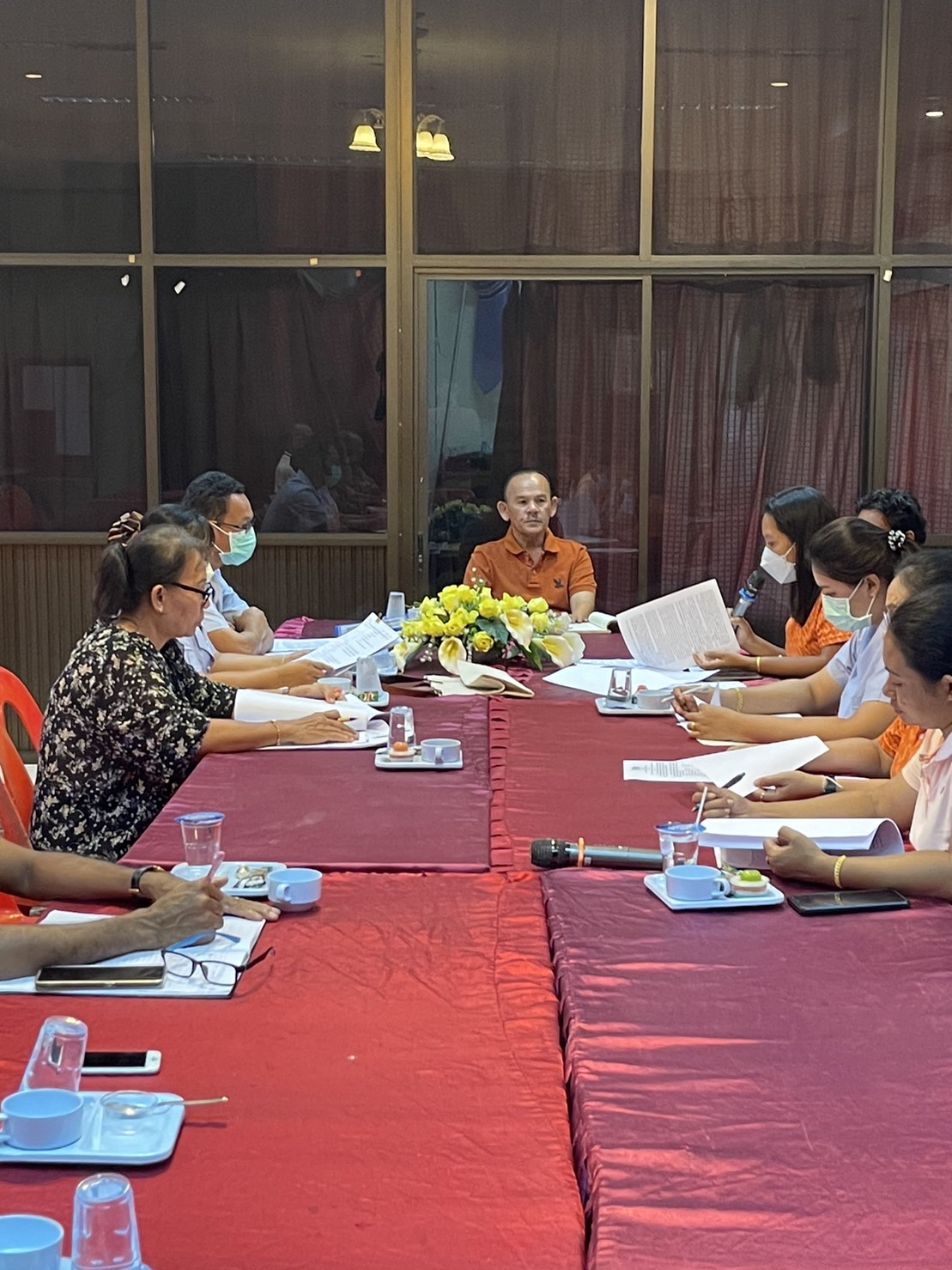 วันนี้นายกสุโข  แก้วบัวทอง เป็นประธานการประชุมอนุกรรมการสนับสนุนการจัดบริการดูแลระยะยาว สำหรับผู้สูงอายุที่มีภาวะพึ่งพิง และบุคคลอื่นที่มีภาวะพึ่งพิง  โดยมีคณะกรรมการกองทุนจากทุกภาคส่วนเข้าร่วมประชุม เพื่อหารือแนวทางการดำเนินงานและแนวทางการปฏิบัติอย่างถูกต้อง  เมื่อเวลา 13.00 น ณ ห้องประชุมองค์การบริหารส่วนตำบลท่าฉาง