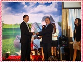 นายกเข้ารับโล่ประกาศศูนย์เด็กเล็กปลอดโรคดีเด่น จังหวัดสุราษฎร์ธานี ณ.โรงแรมไดมอนด์ พลาซ่า 19 ก.ย.2555‏